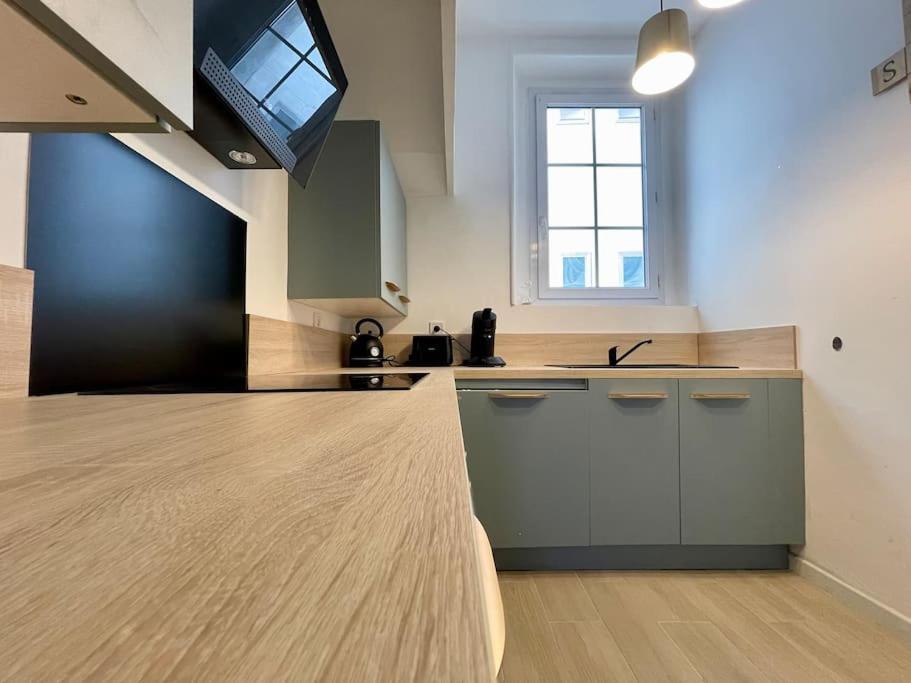 Le Varsovie ※ 4 Balcons Carcassonne Bagian luar foto